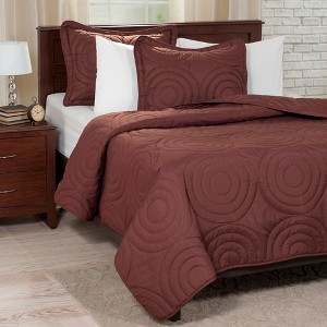 3pc Full/Queen Solid Embossed Quilt Set Chocolate - Yorkshire Home, Brown
