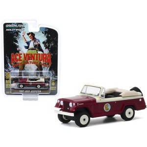 1967 Jeep Jeepster Convertible "Ace Ventura: When Nature Calls" (1995) Movie "Hollywood Series" Release 28 1/64 Diecast Model Car by Greenlight - 1 of 3
