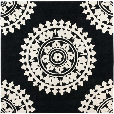 Soho SOH732 Hand Tufted Indoor Rug - Safavieh