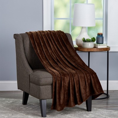 Velvet Throw - Oversized Microfiber Velvet Solid Polyester Throw Blanket - Breathable by Hastings Home (Mocha Brown)