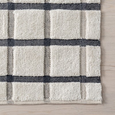 Ivory and Gray Handwoven Wool Rectangular 4' x 6' Area Rug