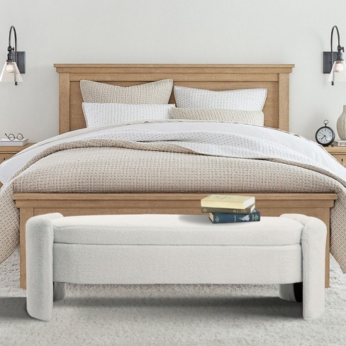 Long bedroom deals storage bench