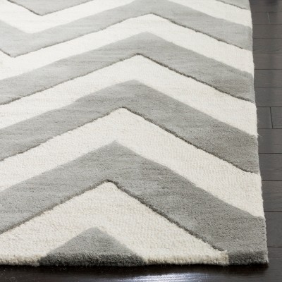 Gray and Ivory Chevron Wool 5' x 7' Kids Area Rug