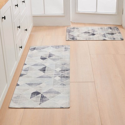 Great Bay Home Distressed Geometric Print Washable Area Rug