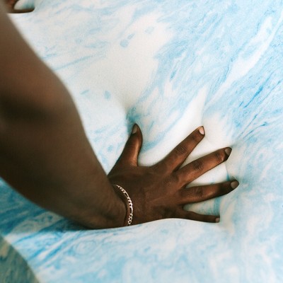 King Size Blue and Cream Gel Foam Mattress Topper