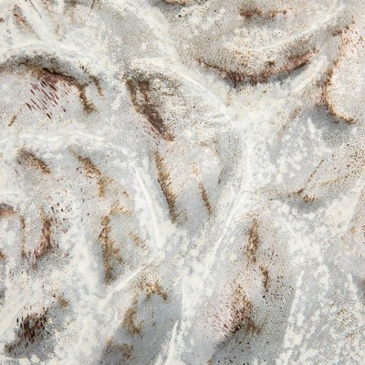 Distressed Antique White Metal Floral Bouquet Wall Décor