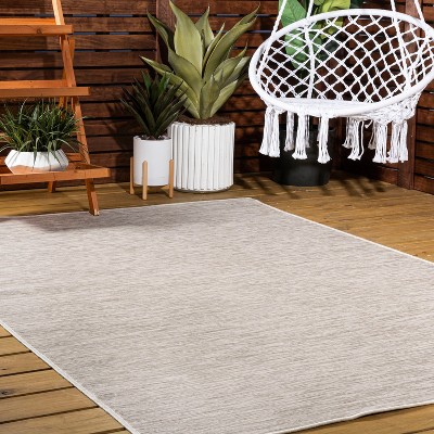 Ethan Light Gray Solid Synthetic 4'x6' Easy-Care Area Rug