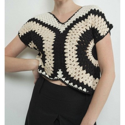 Women's Crochet Short Sleeve Sweater - Aaron & Amber
