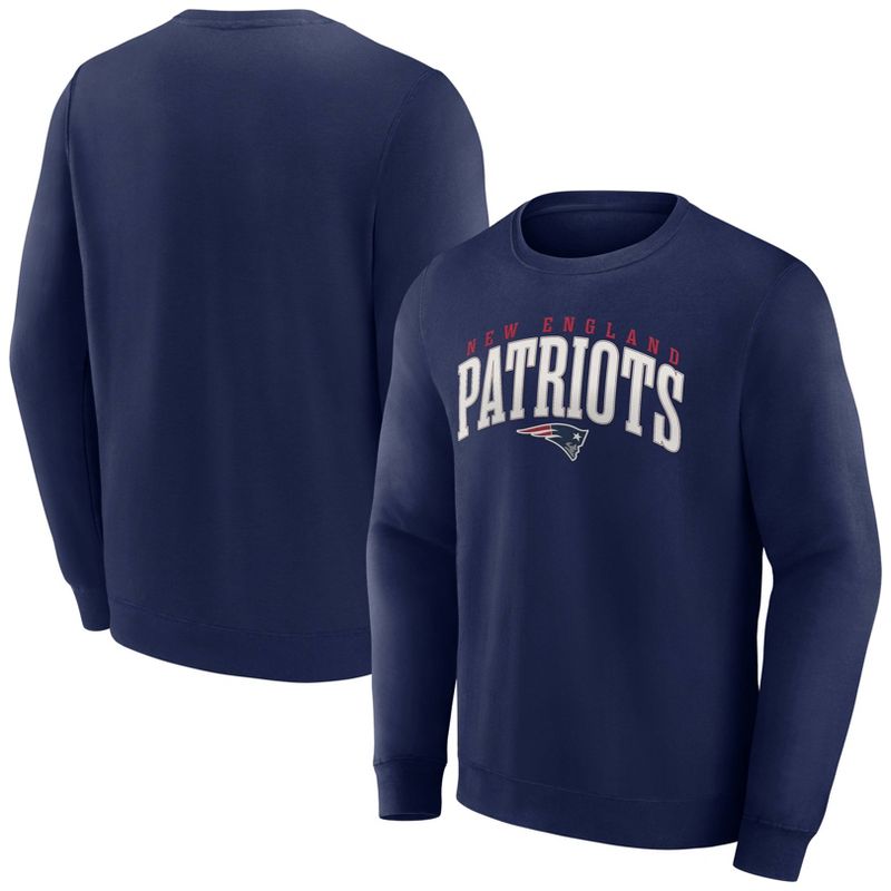 NFL New England Patriots Men&#39;s Varsity Letter Long Sleeve Crew Fleece Sweatshirt, 1 of 4