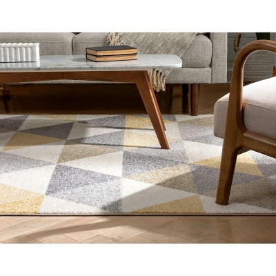 Isometry Gold Geometric Soft Synthetic Area Rug 3'11" x 5'3"