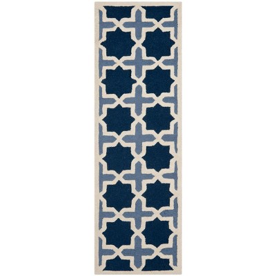 Elegant Hand-Tufted Wool Runner Rug in Blue/Ivory - 2'6" X 8'