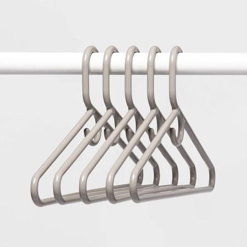 Buy clothes hangers made of sturdy metal online