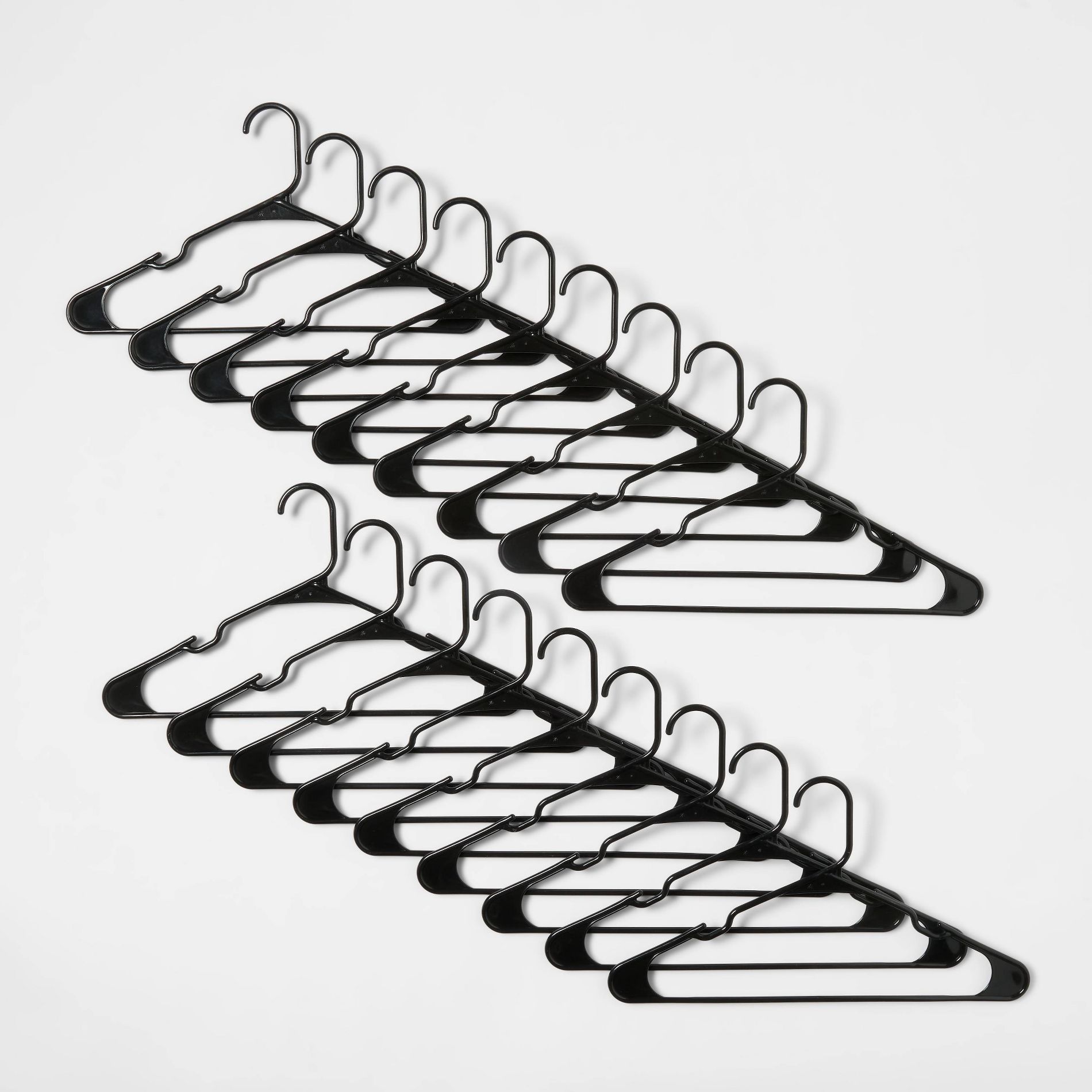 18pk Plastic Hangers - Brightroom™