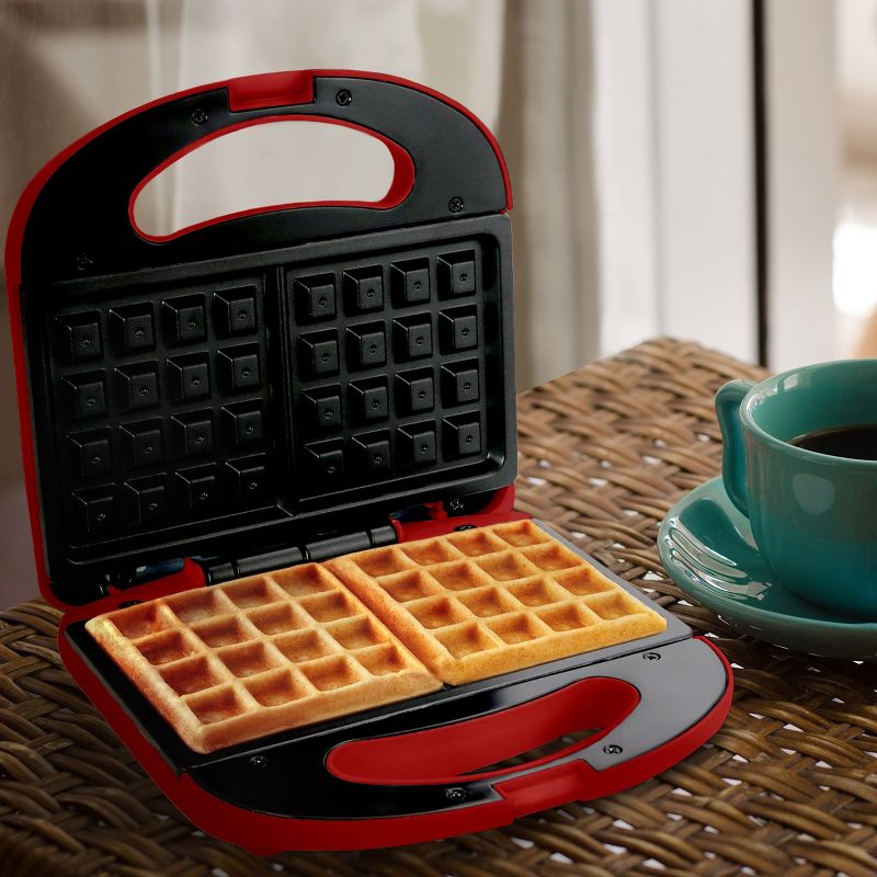 Better Chef Electric Nonstick Waffle Maker in Red, 2 of 6