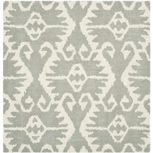 Wyndham WYD323 Hand Tufted Indoor Rugs - Safavieh - 1 of 3