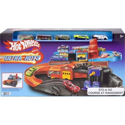 Hot Wheels Brandclub Hot Wheels Ultra Hots Sto Go Track Set 6 Piece Flying Customs Retro Playset with 5 Die Cast Cars