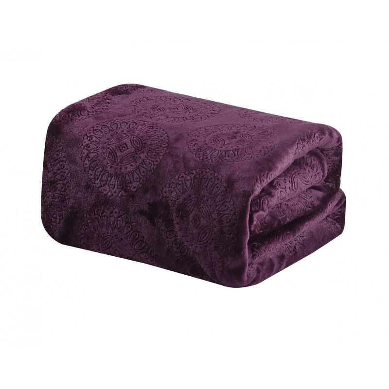 Super Comfy and Cozy Caesar 50" X 60" Microplush Throw Blanket, 2 of 4