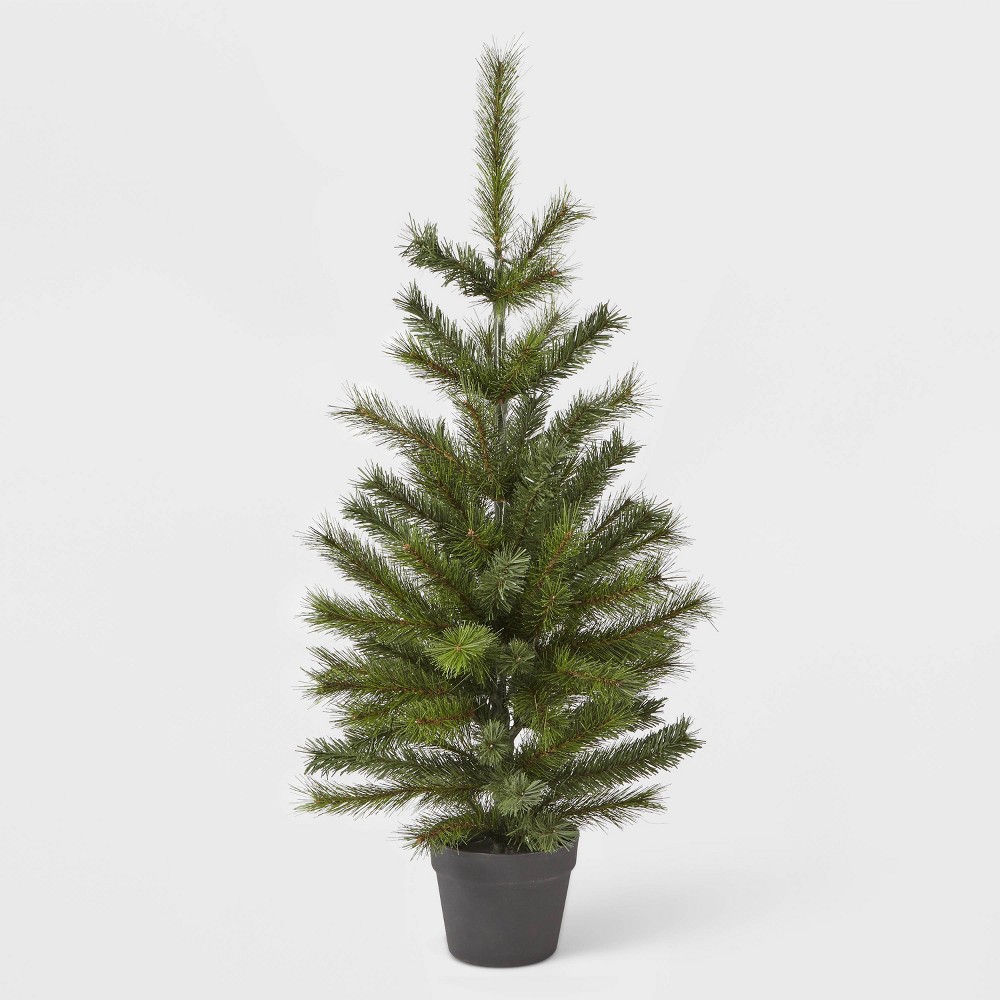 3fx21 inch w (91.4cm x53.3 ) Unlit Douglas Fir Potted Artificial Christmas Tree - Wondershop