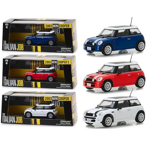 Mini Cooper Models >> Mini Cooper 3 Piece Set The Italian Job 2003 Movie 1 43 Diecast Model Cars By Greenlight Mini Cooper Models >> Mini Cooper 3 Piece Set The Italian Job 2003 Movie 1 43 Diecast Model Cars By Greenlight