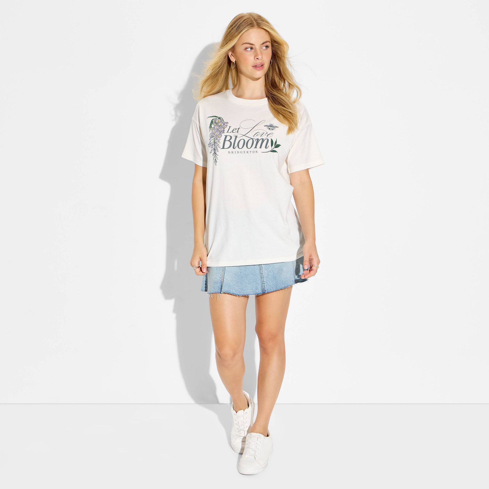 Women's Let Love Bloom Oversized Short Sleeve Graphic T-Shirt - Cream