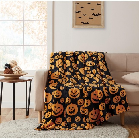 Halloween Jack-O'-Lantern Pumpkins Orange & Black Ultra Plush Throw Blanket 