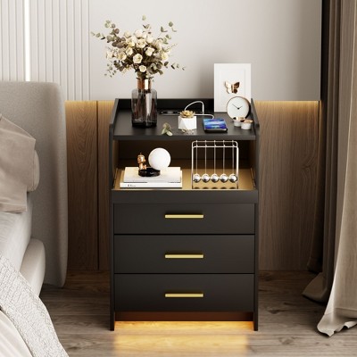 Vlsrka 3 Drawer Nightstand With Light