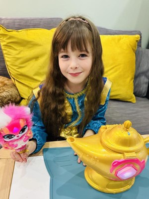 Magic Mixies Magic Genie Lamp with Interactive 8 Pink Plush Toy and 60+  Sounds & Reactions. Unlock a Magic Ring and Reveal a Pink Genie from The  Real