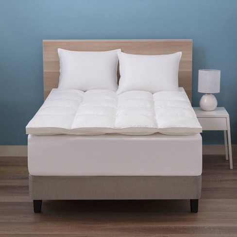 Grid Jacquard Quilted Down Alternative Mattress Topper White - Twin