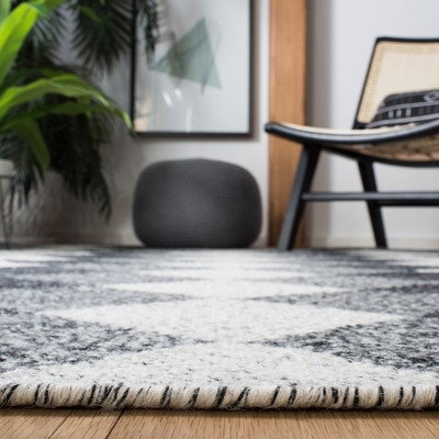 Handwoven Black and Ivory Wool Kilim Area Rug, 3' x 5'