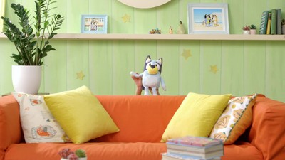Bluey 13" Interactive Singing Plush Dog with Sound Effects