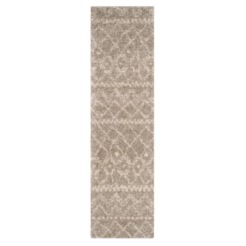 2'3inx8' Gray/Ivory Geometric Loomed Runner - Safavieh