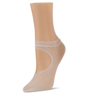 Memoi Women's Du-O Net Delicate Lace Loafer Socks - 1 of 2