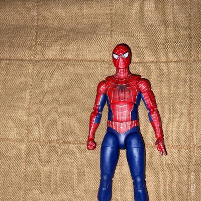Hasbro Marvel Legends Spider-Man: No Way Home Friendly Neighborhood  Spider-Man 6-in Action Figure