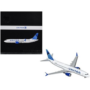 Boeing 737 MAX 8 Commercial Aircraft "United Airlines" White with Blue "Gemini 200" Series 1/200 Diecast Model by GeminiJets - 1 of 3