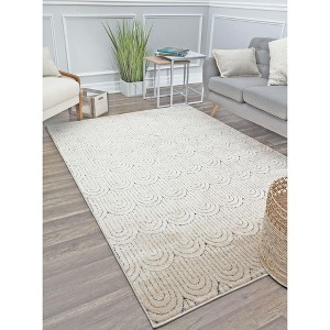 CosmoLiving By Cosmopolitan Chanai Geometric Contemporary Area Rug - 1 of 4