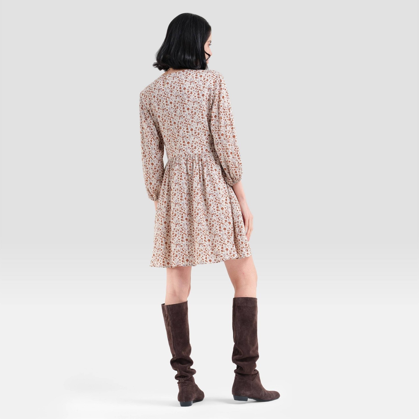 Женское платье Universal Thread Bishop 3/4 Sleeve Mini Babydoll, цвет: Бежевый — фото 2