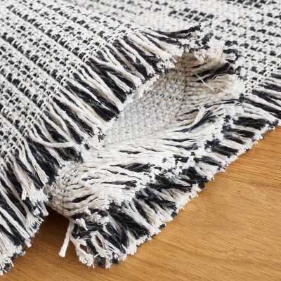 Augustine Black Synthetic Flat Woven 5' x 7' Area Rug