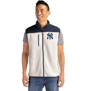 New York Yankees Cutter & Buck Cascade Eco Fleece Mens Vest - 1 of 1