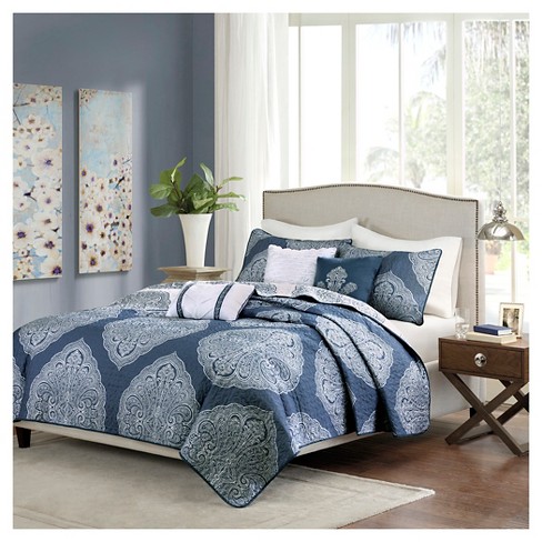 Audra Large Medallion Reversible Quilted Coverlet Set King