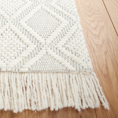 Ivory Coast Artisan 6' Square Hand-Tufted Wool Rug
