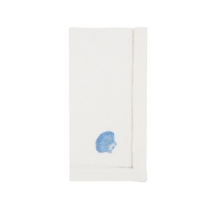 Saro Lifestyle Embroidered Seashell Serenity Napkin (Set of 6), White, 20"x20" - 1 of 4