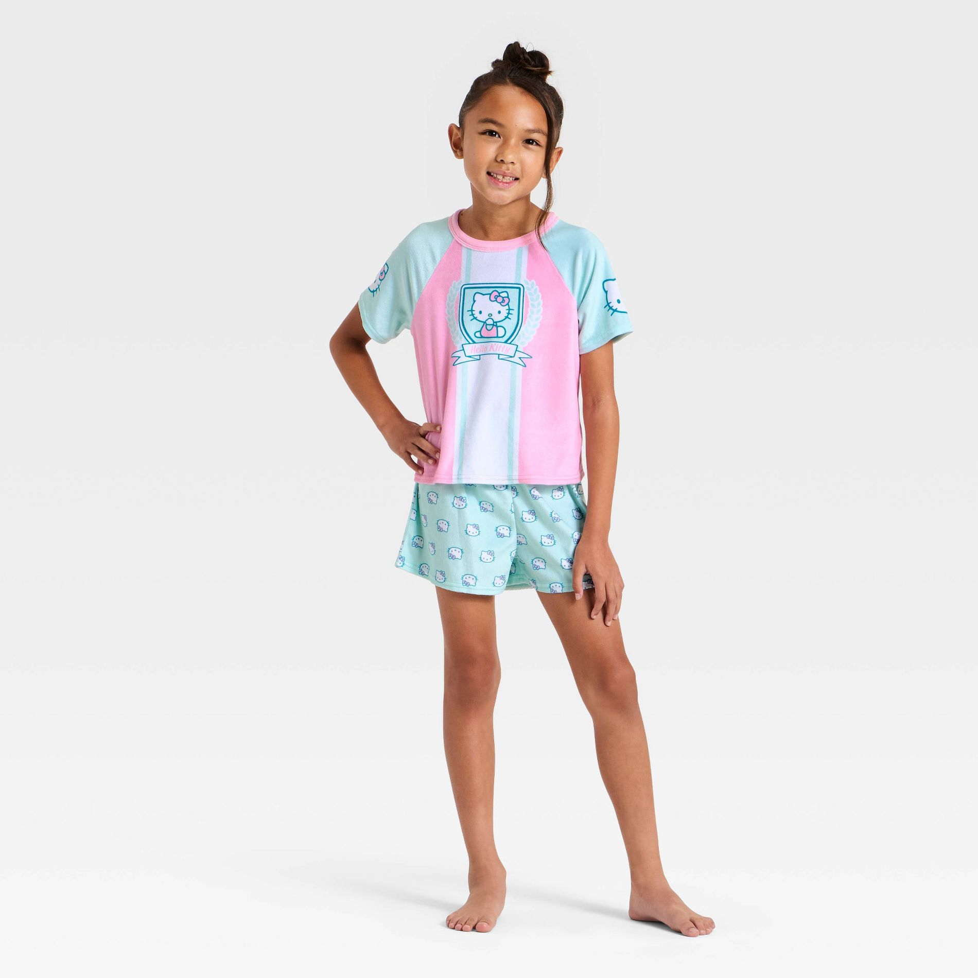 Girls' 2pc Hello Kitty T-Shirt and Shorts Pajama Set - Green XS