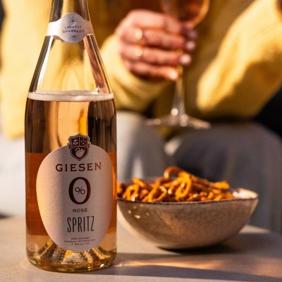 Giesen 0% Spritz Rose Non-Alcoholic Wine - 750ml Bottle