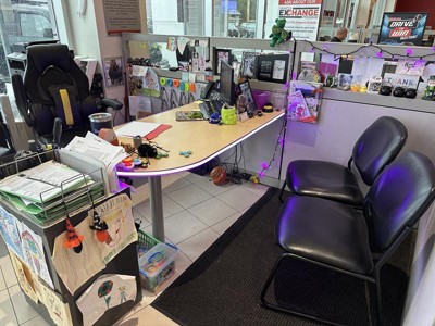 Guest review image 1 of 3, zoom in