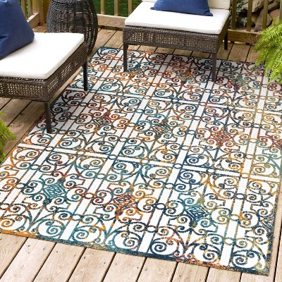 Blue and Cream Trellis Synthetic 4' x 6' Reversible Rug