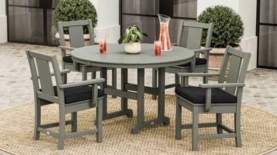 White HDPE 4-Person Round Farmhouse Dining Set