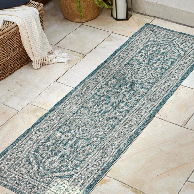 Vintage Medallion Flatweave Indoor/Outdoor Rug in Gray - 2' x 8'
