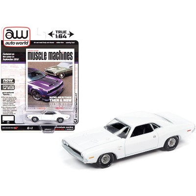 1970 Dodge Challenger R/T White "Hemmings Muscle Machines" Magazine Cover Car (September 2019) Ltd Ed 10120 pcs 1/64 Diecast Model Car by Autoworld