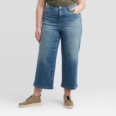 High-Rise Wide Leg Cropped Jeans 