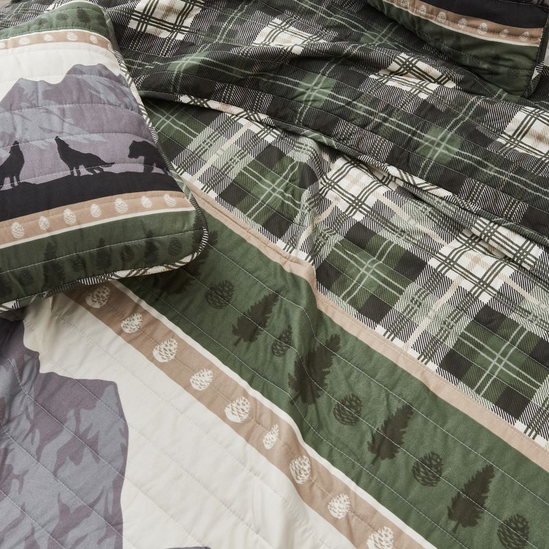 Great Bay Home Rustic Lodge Patchwork Reversible Quilt Set With Shams, 2 of 9